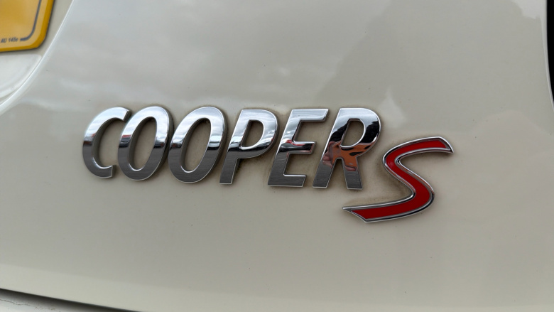 MINI Hatchback 2.0 Cooper S II 5dr Petrol Hatchback